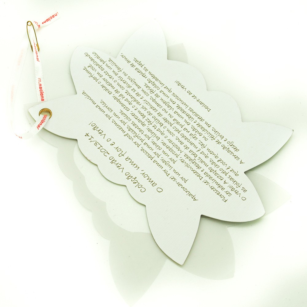 服装吊牌为什么需要覆膜?